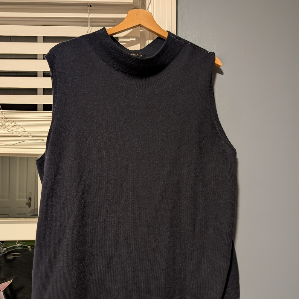 Lafayette 148 New York Women's Navy Cashmere Sweater